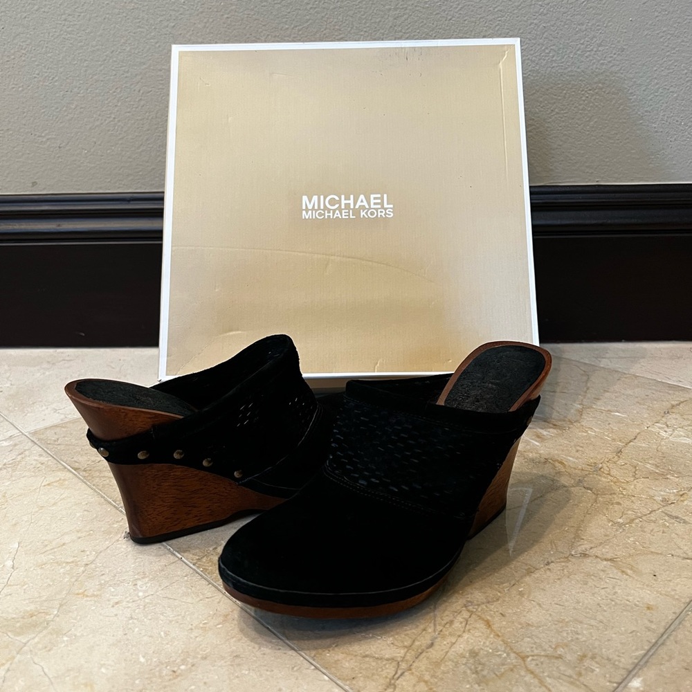 Michael Kors Suede Wedge Clogsslidesmules